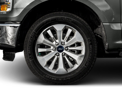 2016 Ford F-150 4WD SuperCrew 145 XLT