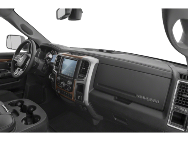 2018 RAM 2500 Laramie 4x4 Crew Cab 6'4 Box