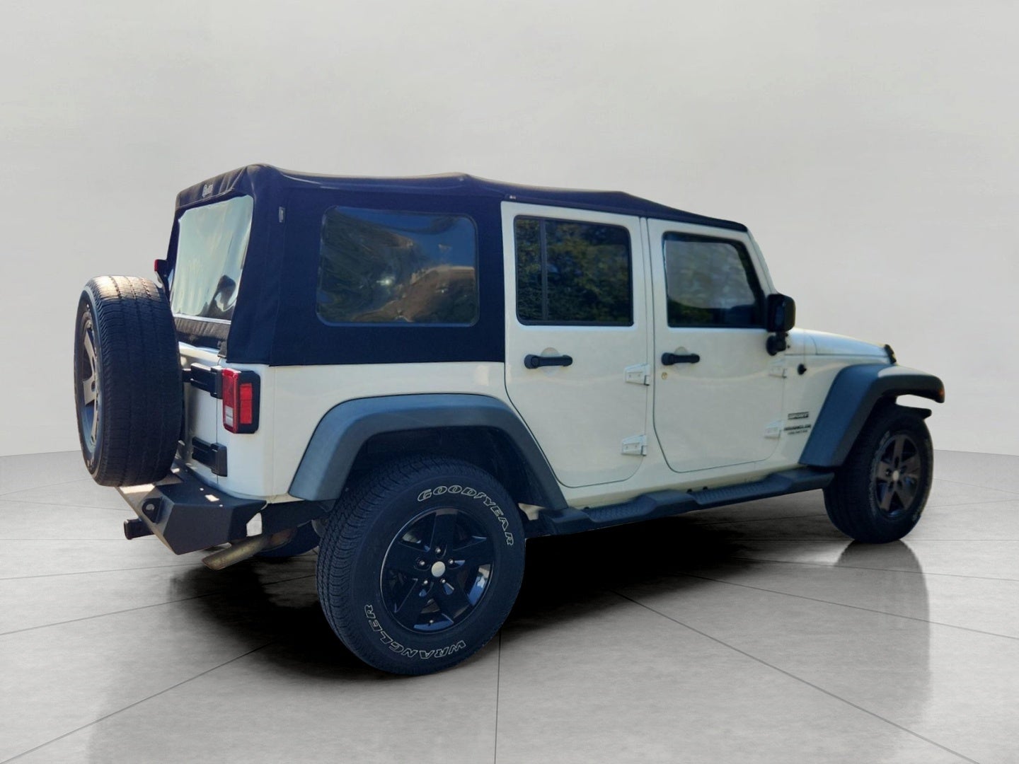 2016 Jeep Wrangler Unlimited 4WD 4dr Sport