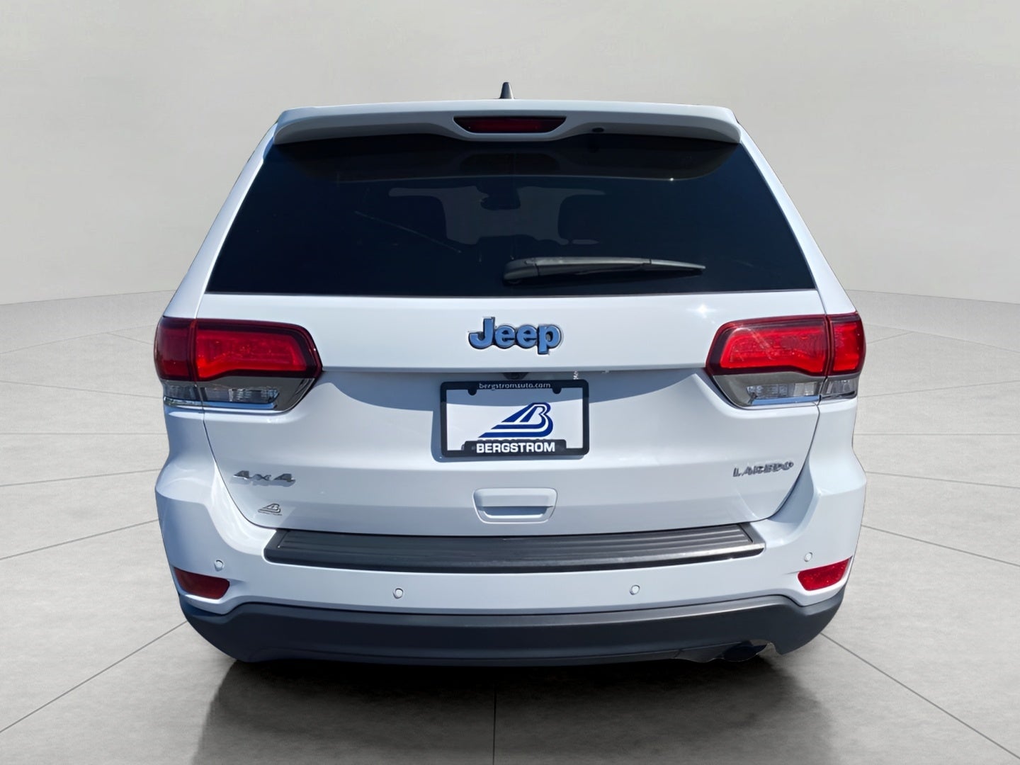 2021 Jeep Grand Cherokee Laredo X 4x4