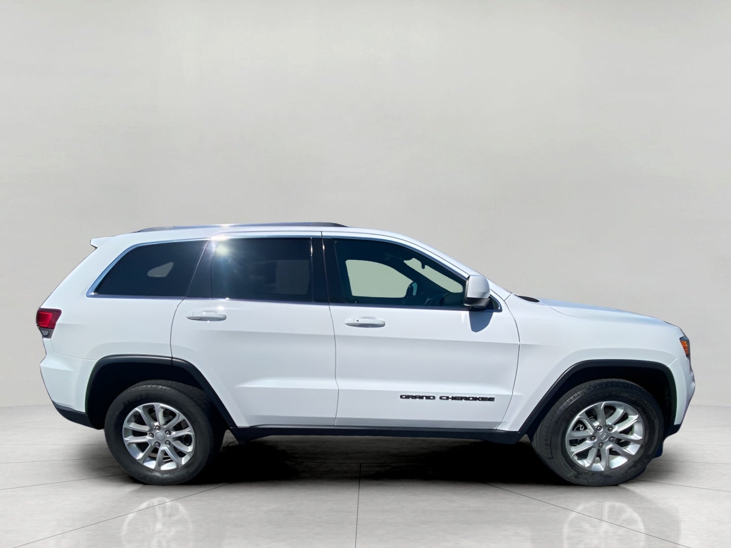 2021 Jeep Grand Cherokee Laredo X 4x4