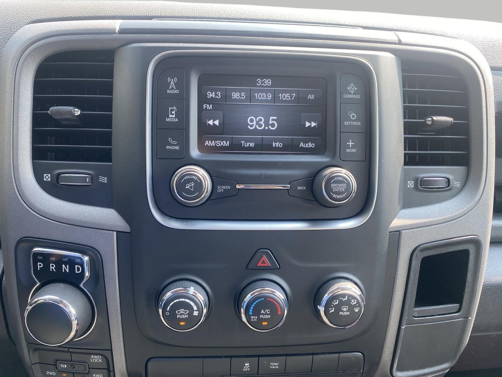 2017 RAM 1500 Express 4x4 Quad Cab 6'4 Box