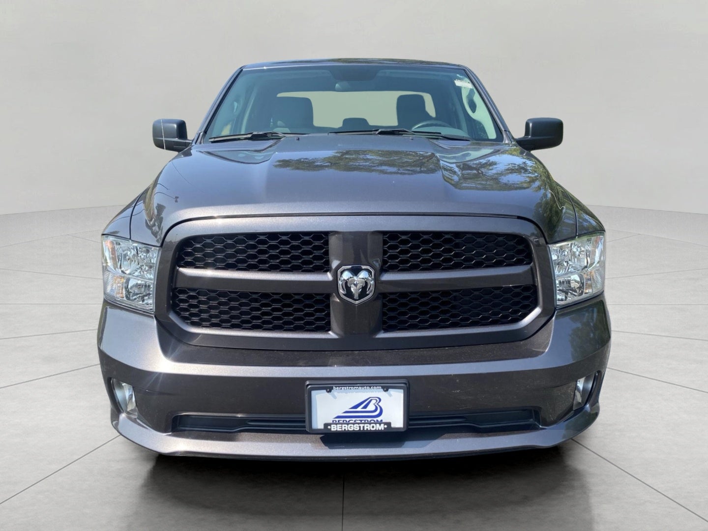 2017 RAM 1500 Express 4x4 Quad Cab 6'4 Box