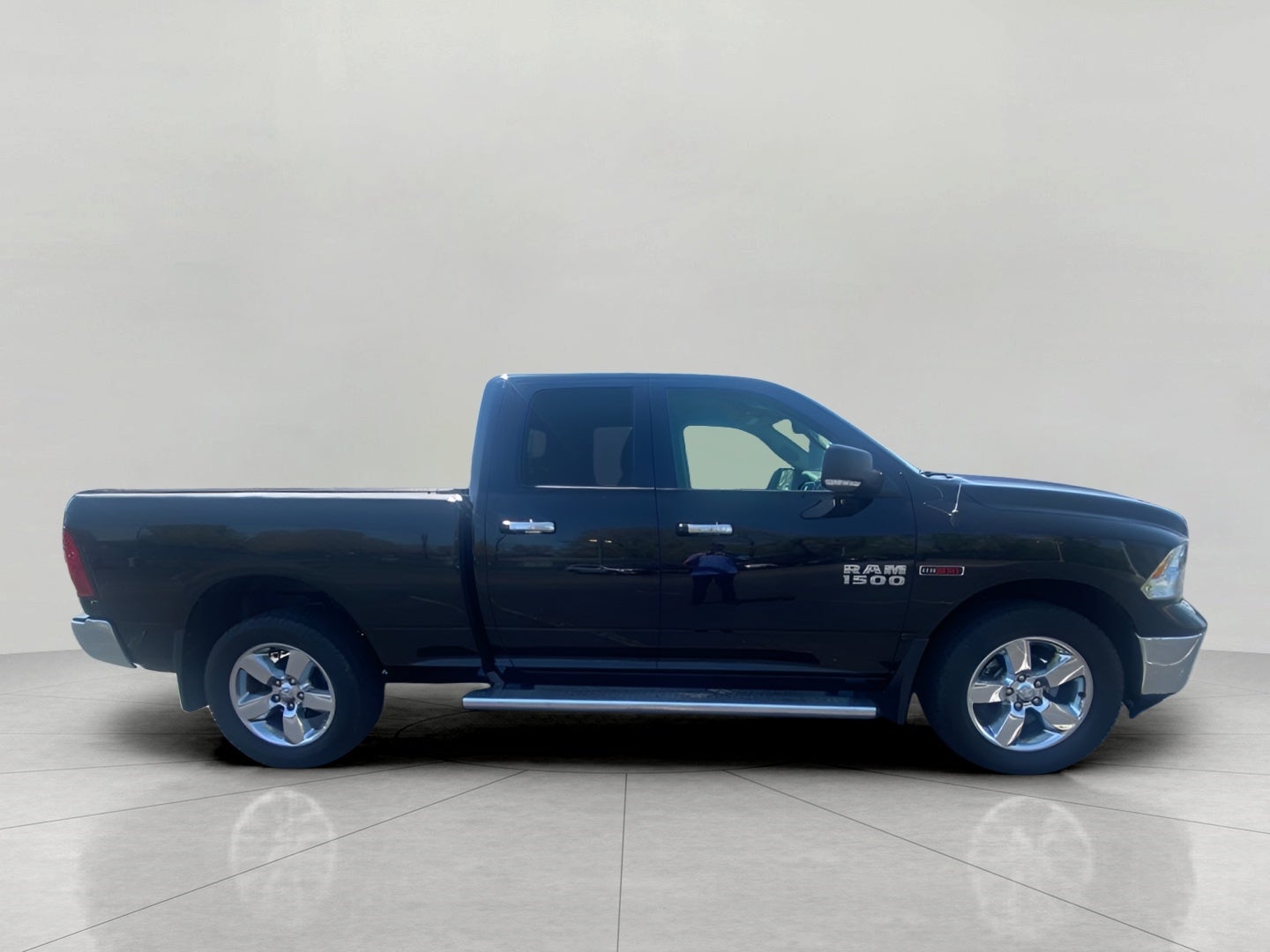 2015 RAM 1500 4WD Quad Cab 140.5 Big Horn