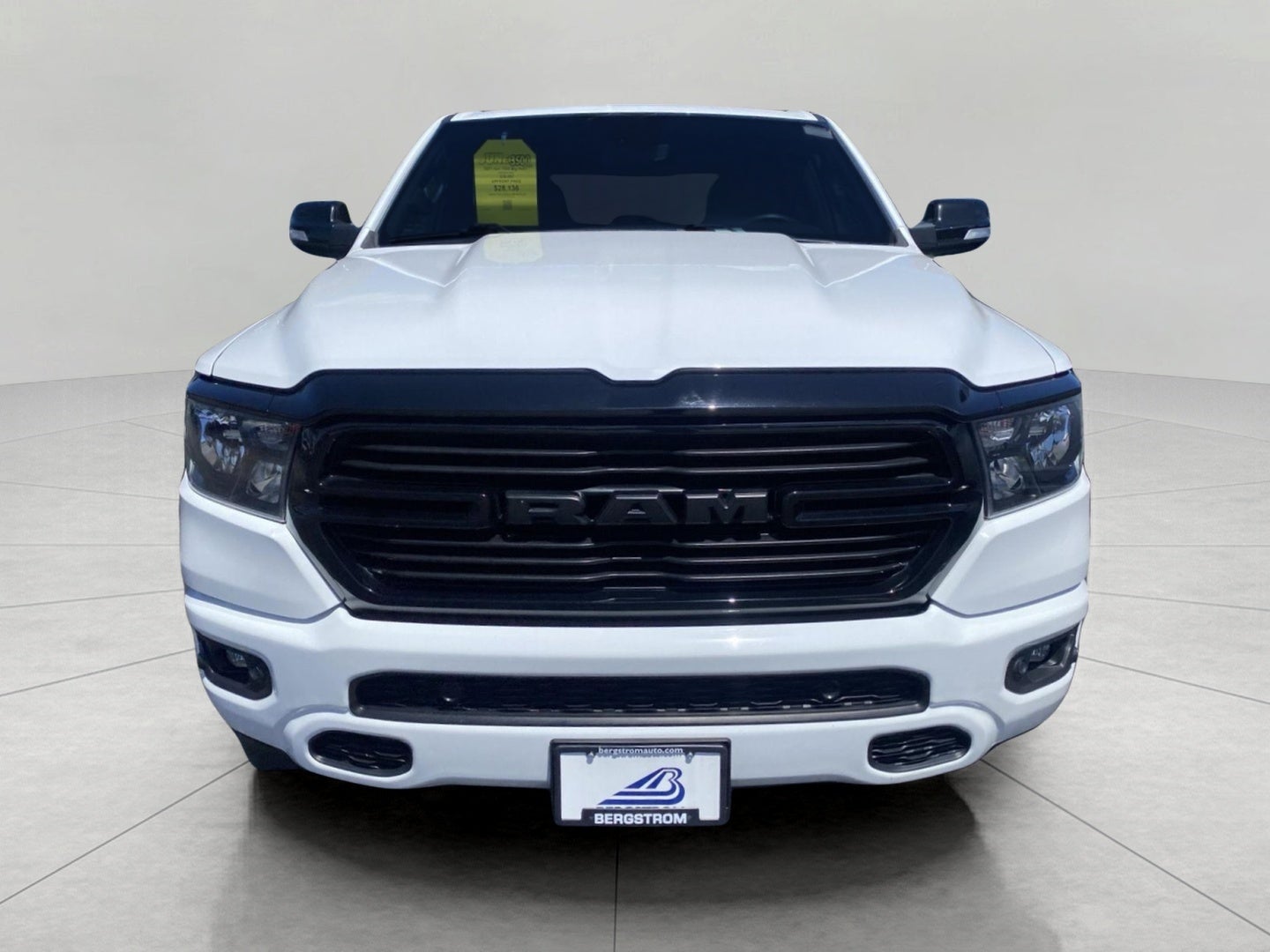 2021 RAM 1500 Big Horn 4x4 Crew Cab 5'7 Box