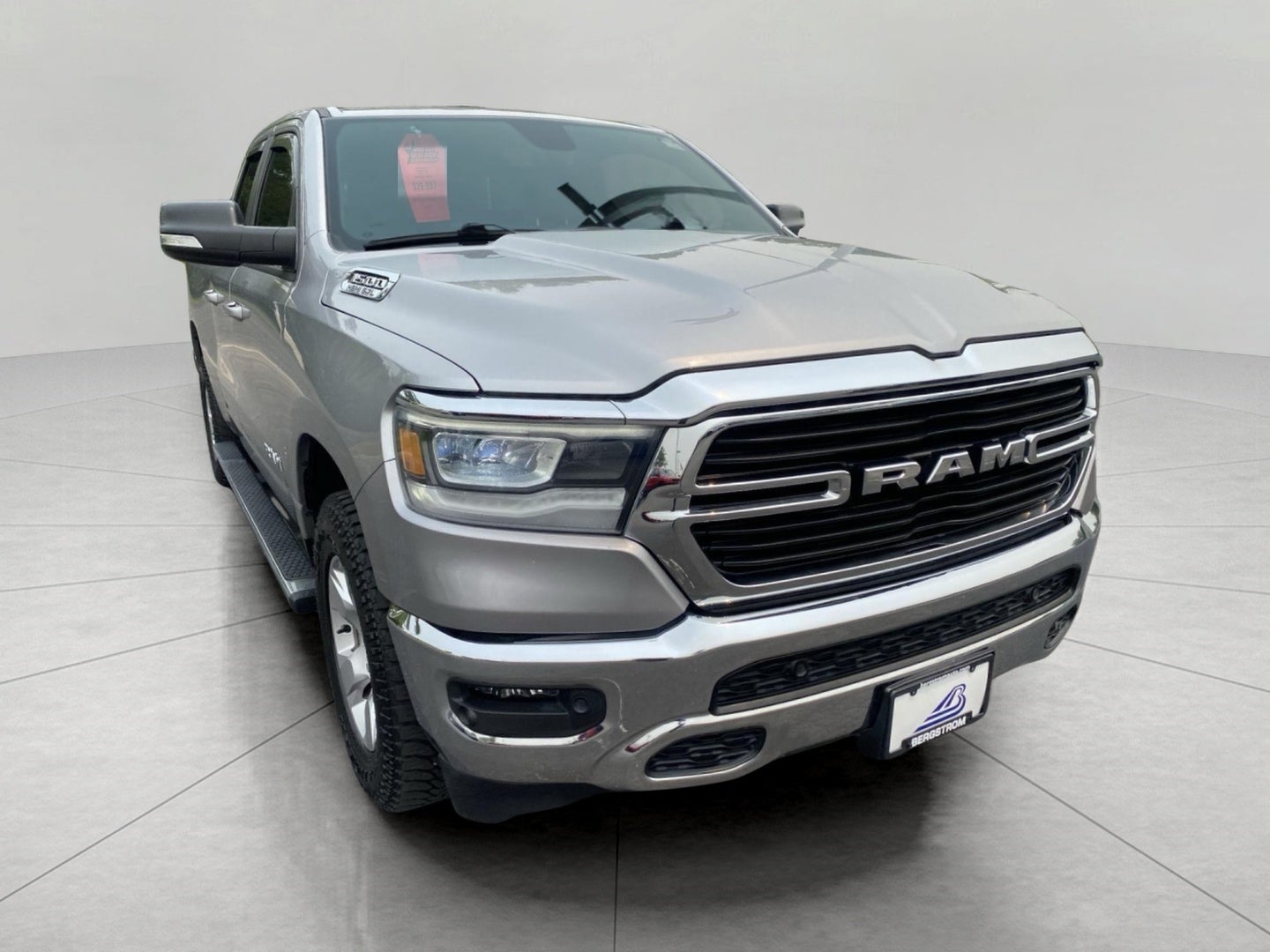 2021 RAM 1500 Big Horn 4x4 Quad Cab 6'4 Box