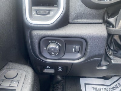 2022 RAM 1500 Big Horn 4x4 Quad Cab 6'4 Box