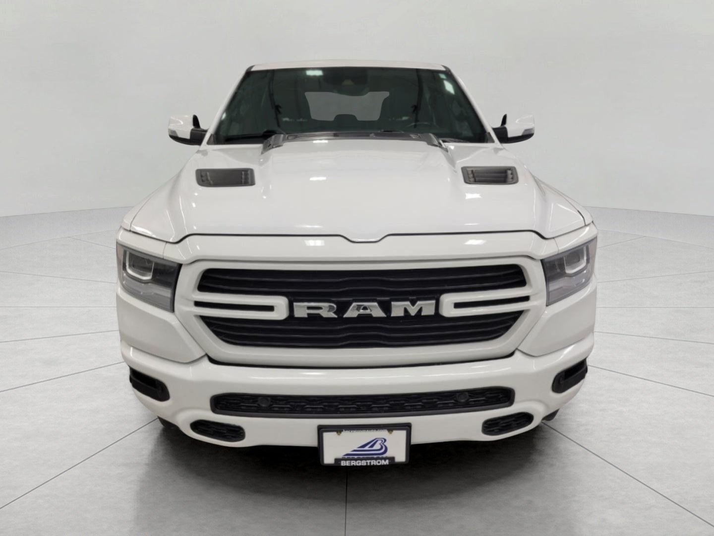 2023 RAM 1500 Laramie 4x4 Crew Cab 5'7 Box