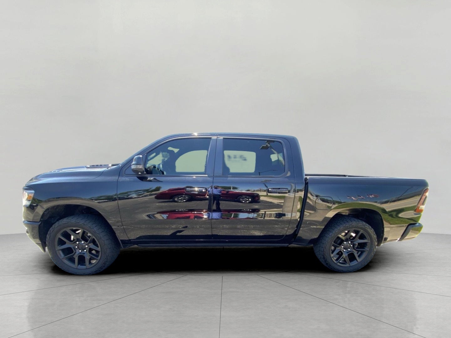 2023 RAM 1500 Laramie 4x4 Crew Cab 5'7 Box