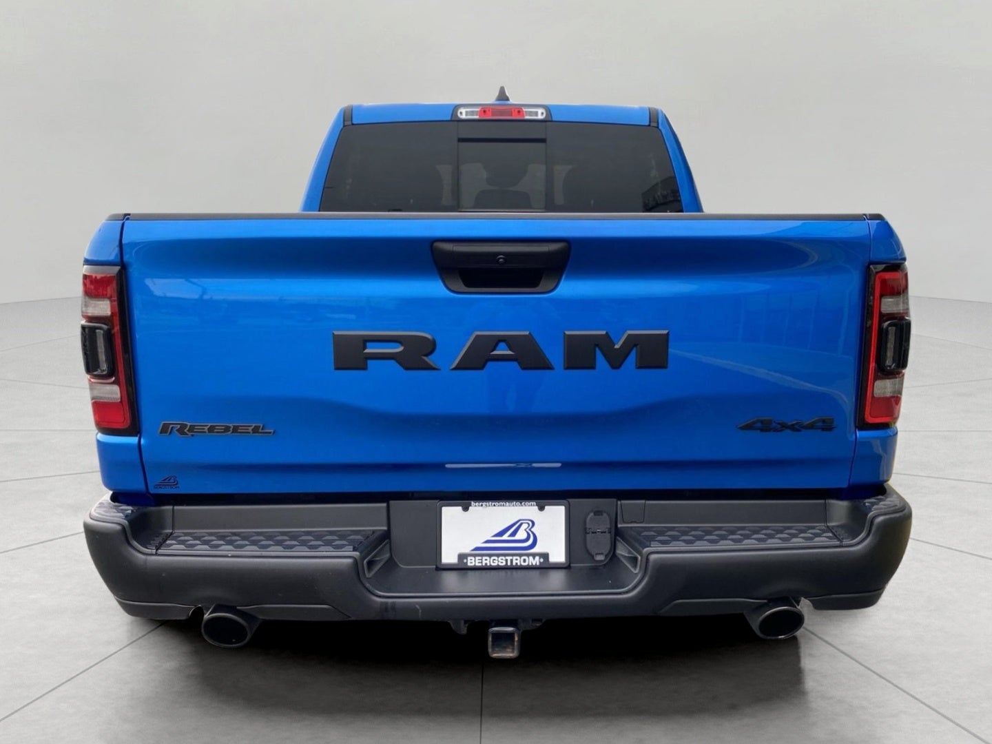 2022 RAM 1500 Rebel 4x4 Crew Cab 5'7 Box