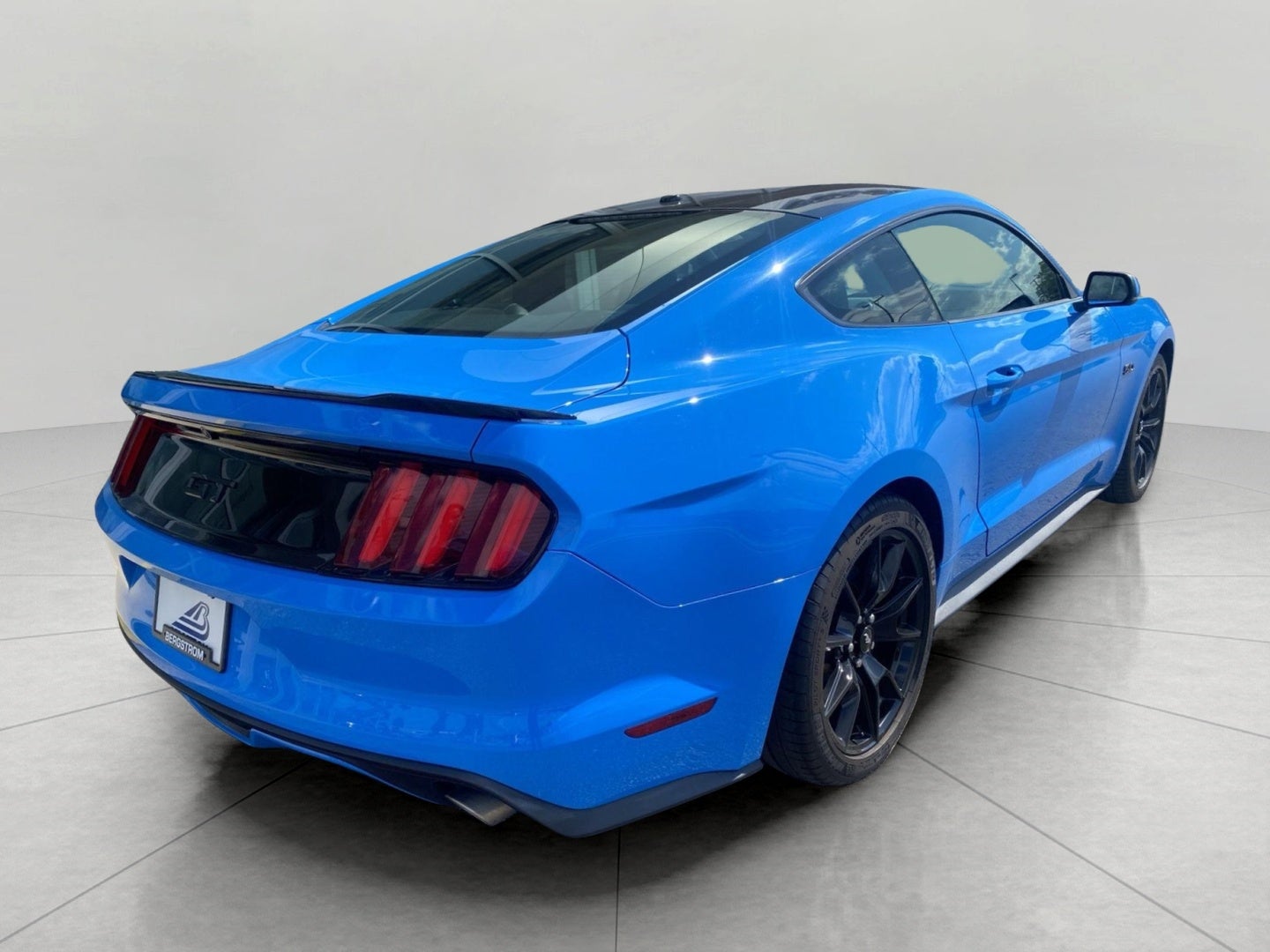 2017 Ford Mustang GT Premium Fastback