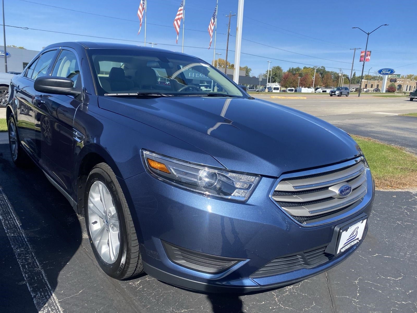 2018 Ford Taurus SE FWD