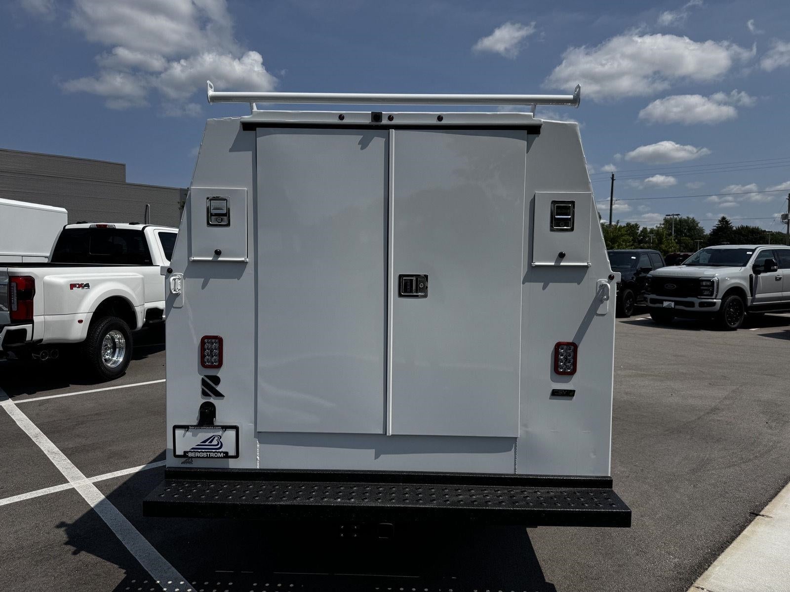 2027 Ford E-SERIES CUTAWAY E-350 SRW
