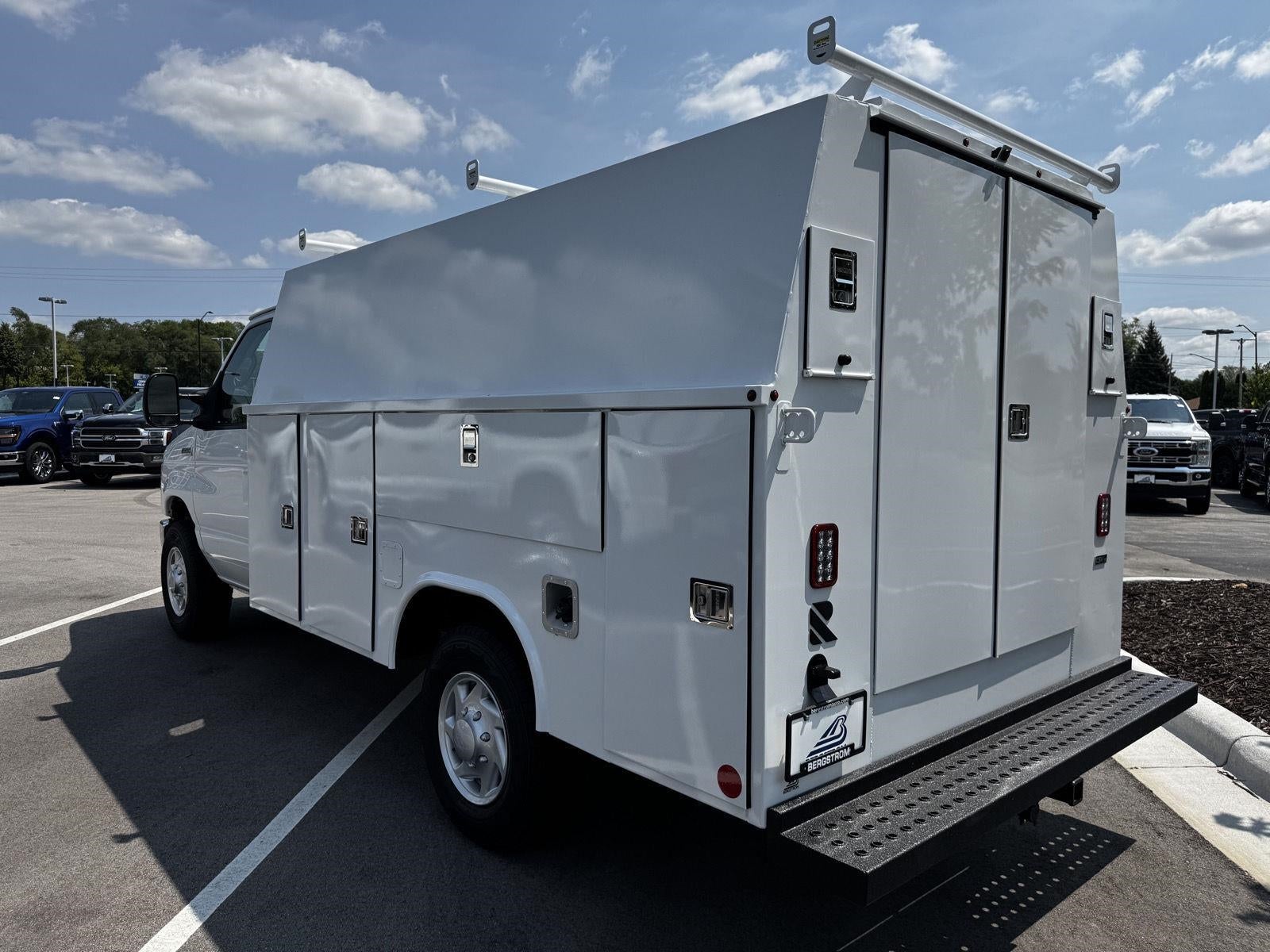 2027 Ford E-SERIES CUTAWAY E-350 SRW