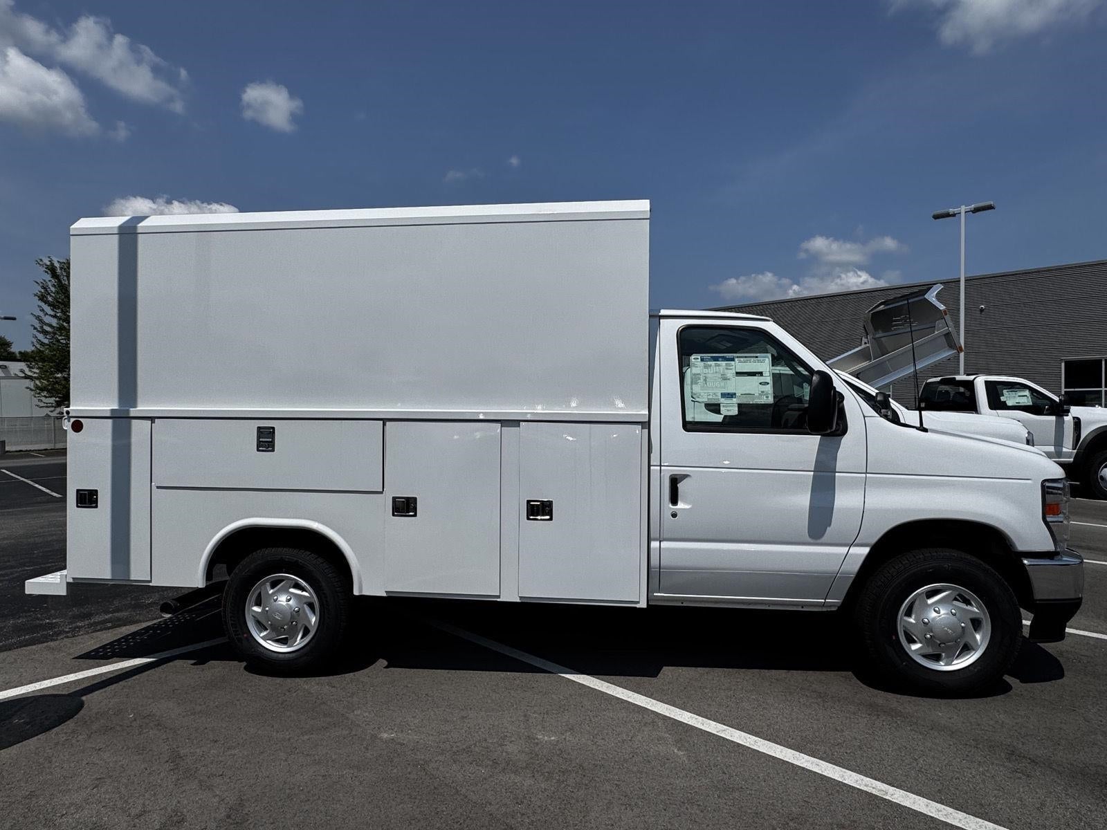 2027 Ford E-SERIES CUTAWAY E-350 SRW