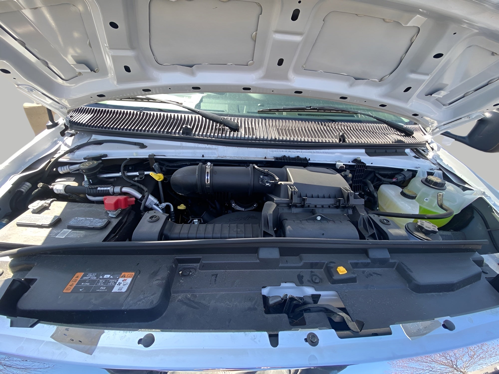 2025 Ford E-350SD Base Cutaway