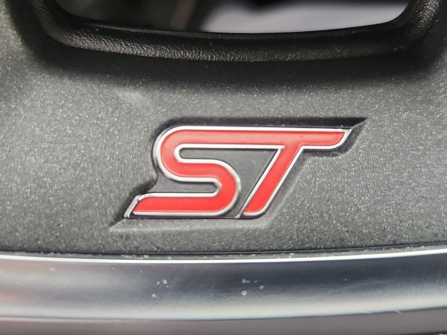 2023 Ford Explorer ST 4WD