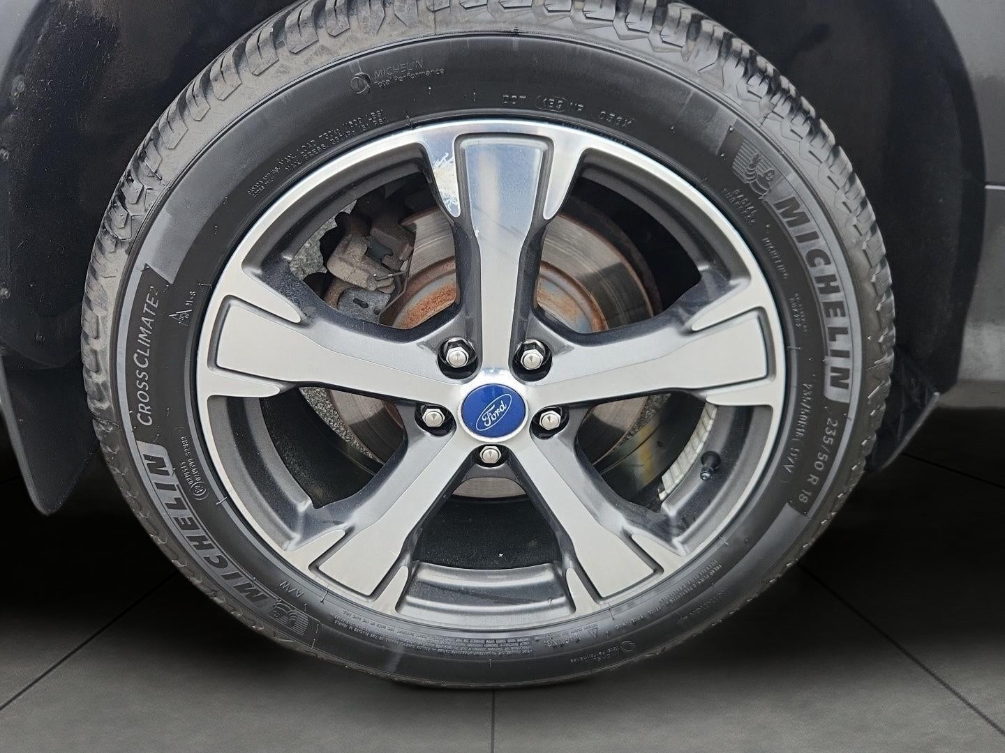 2018 Ford Escape SEL FWD