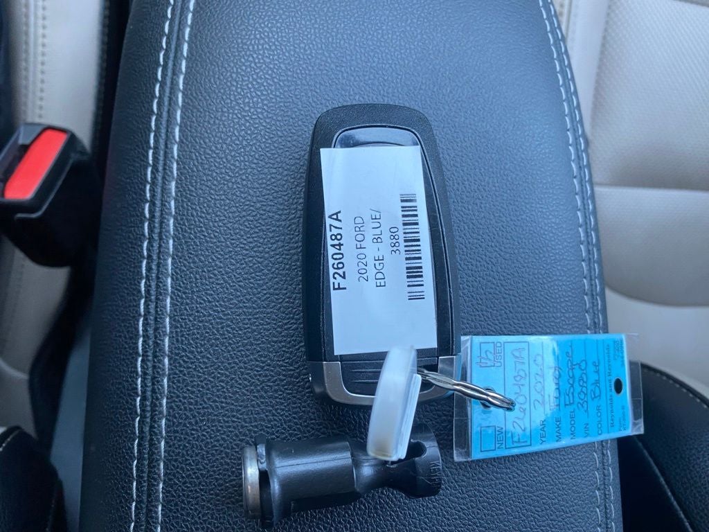 2020 Ford Escape Hybrid Titanium
