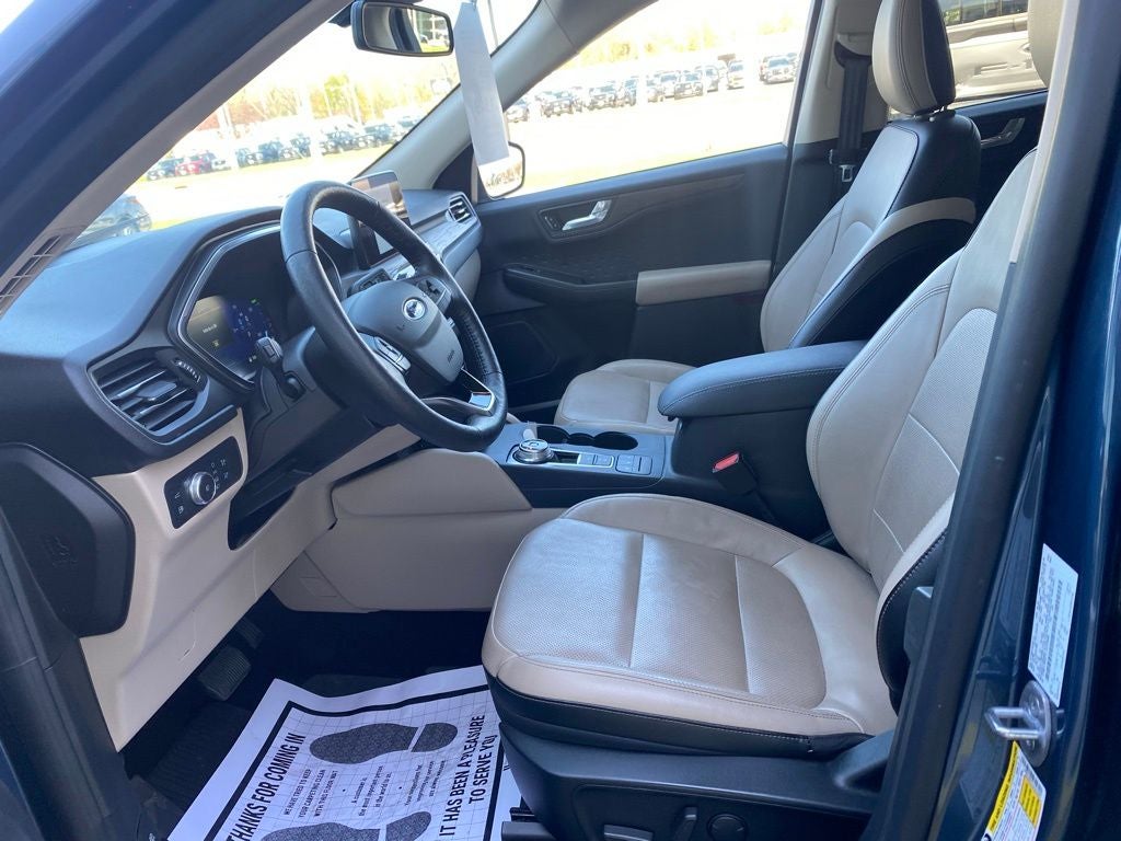 2020 Ford Escape Hybrid Titanium