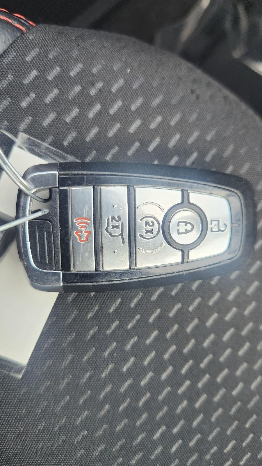 2025 Ford Escape ST-Line Select AWD