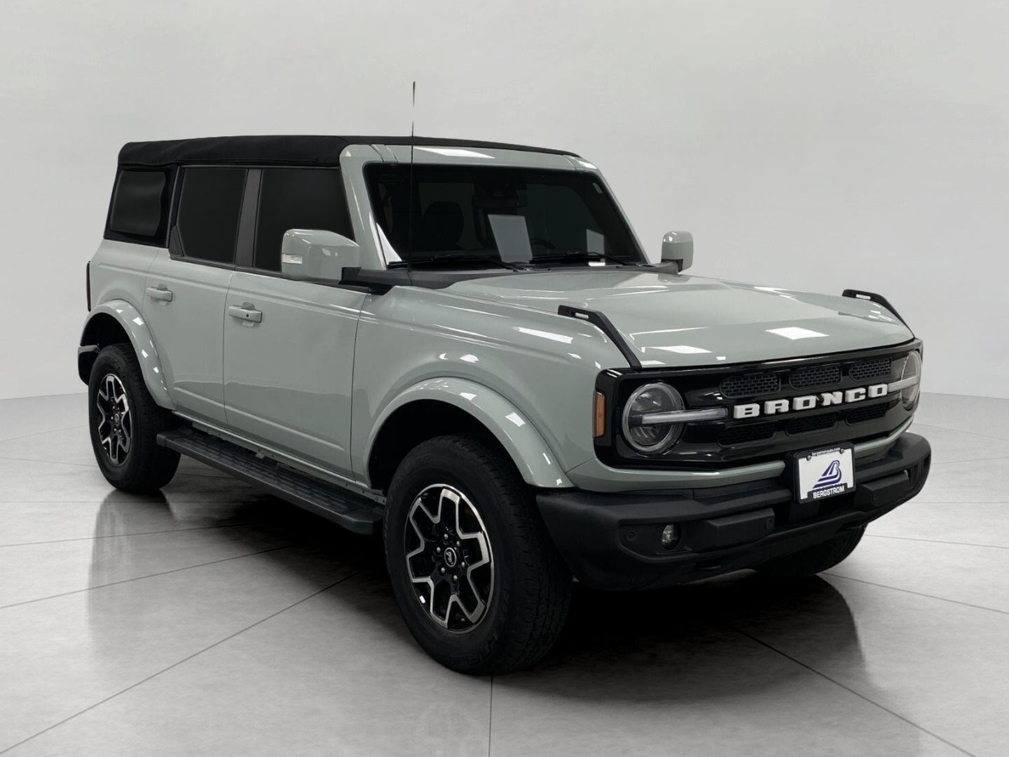2023 Ford Bronco Outer Banks 4 Door 4x4