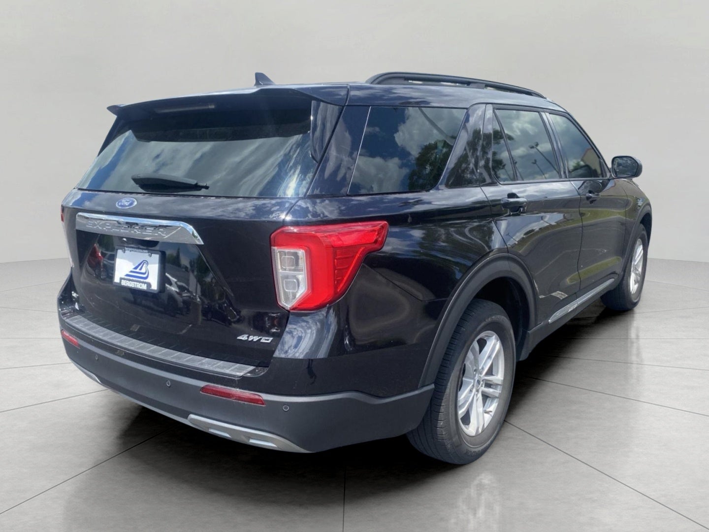 2024 Ford Explorer XLT 4WD