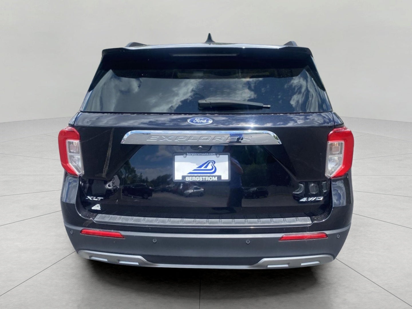 2024 Ford Explorer XLT 4WD