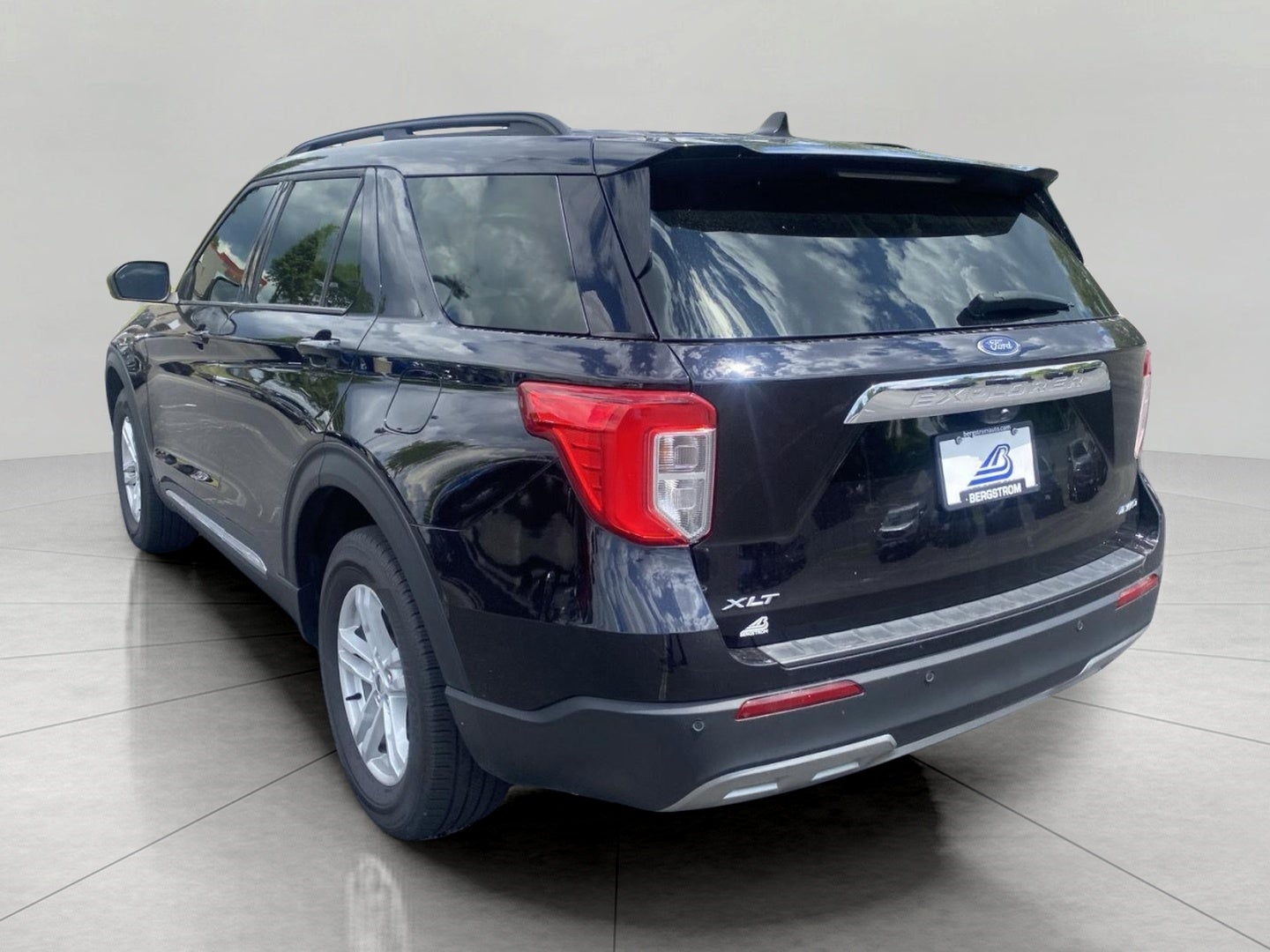 2024 Ford Explorer XLT 4WD