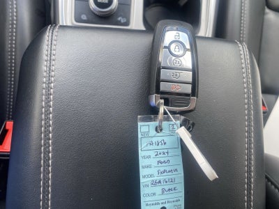 2024 Ford Explorer XLT 4WD