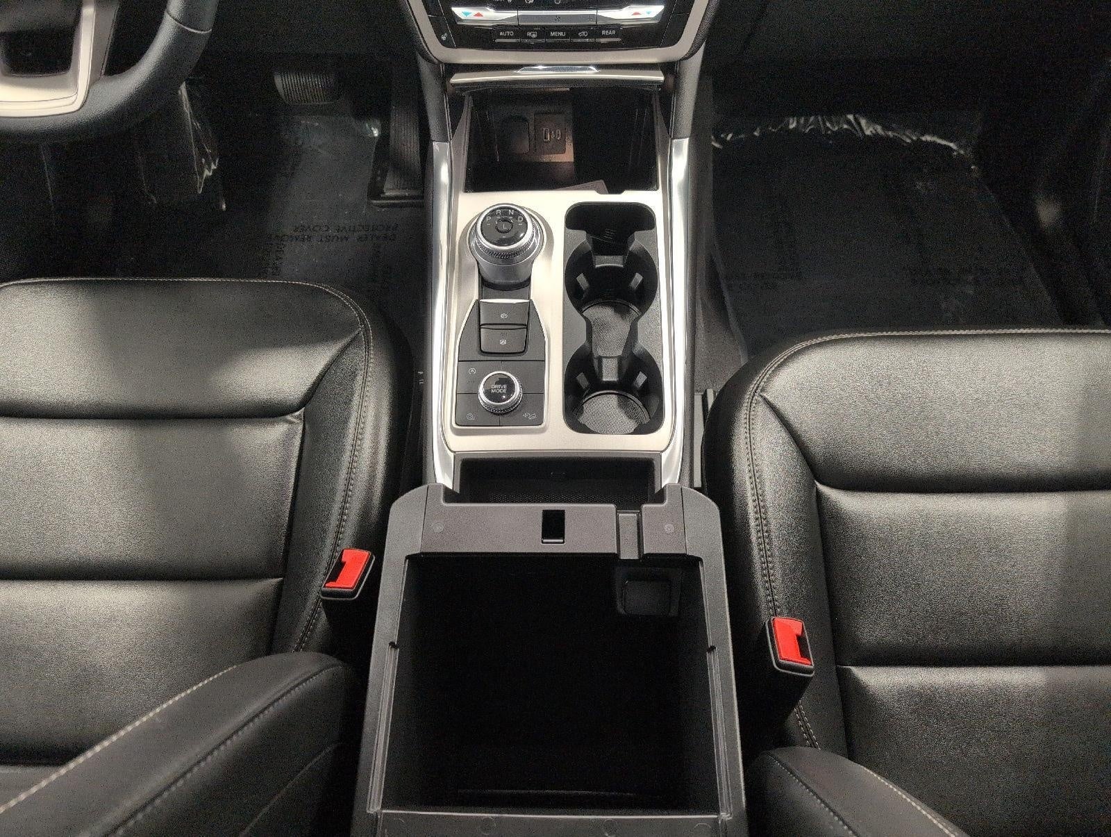 2024 Ford Explorer XLT 4WD