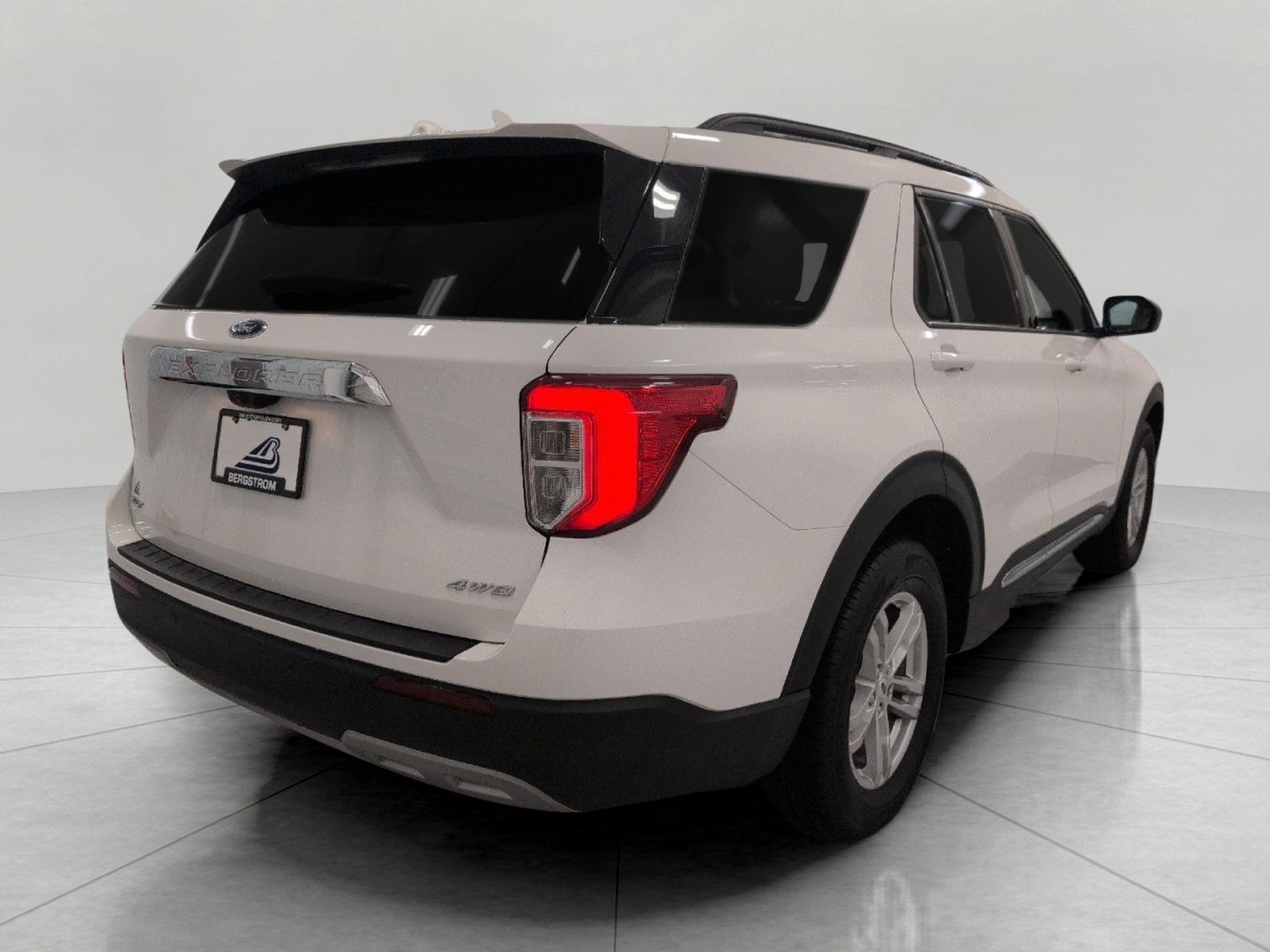 2024 Ford Explorer XLT 4WD