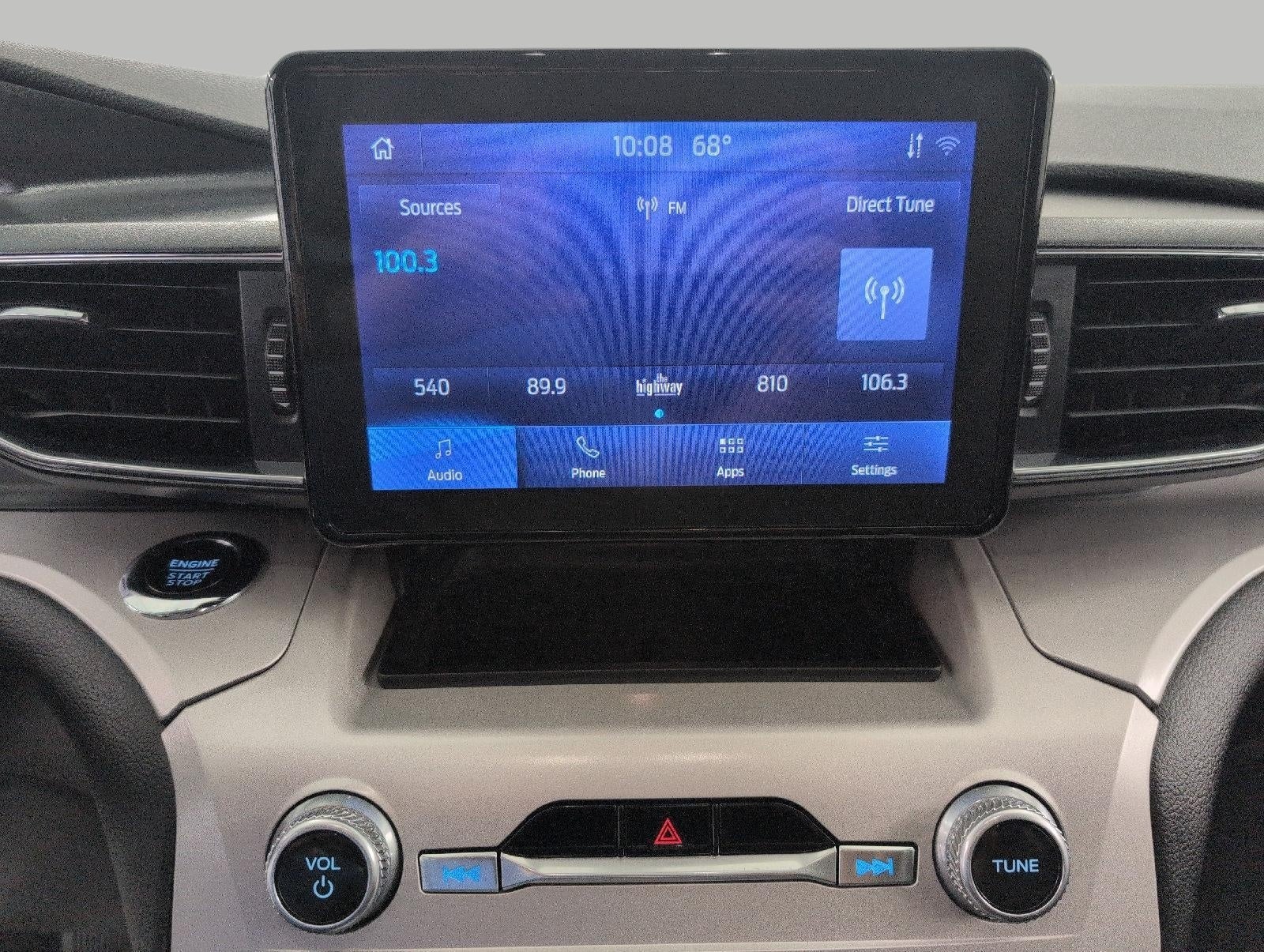 2024 Ford Explorer XLT 4WD