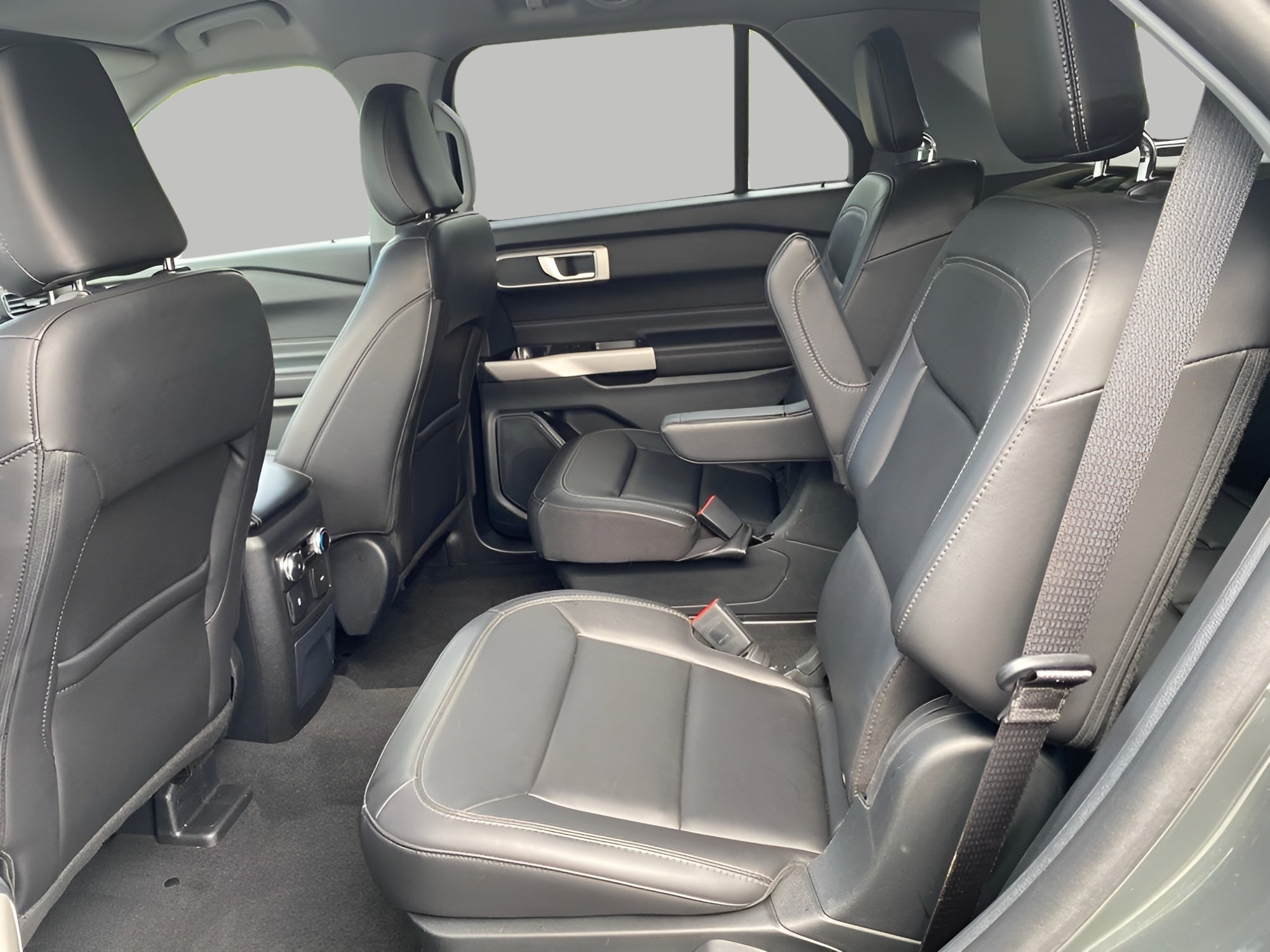 2023 Ford Explorer XLT 4WD