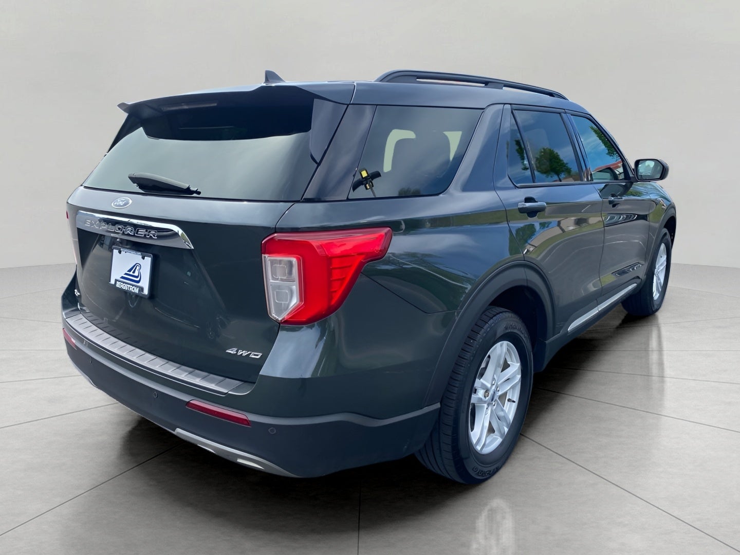 2023 Ford Explorer XLT 4WD