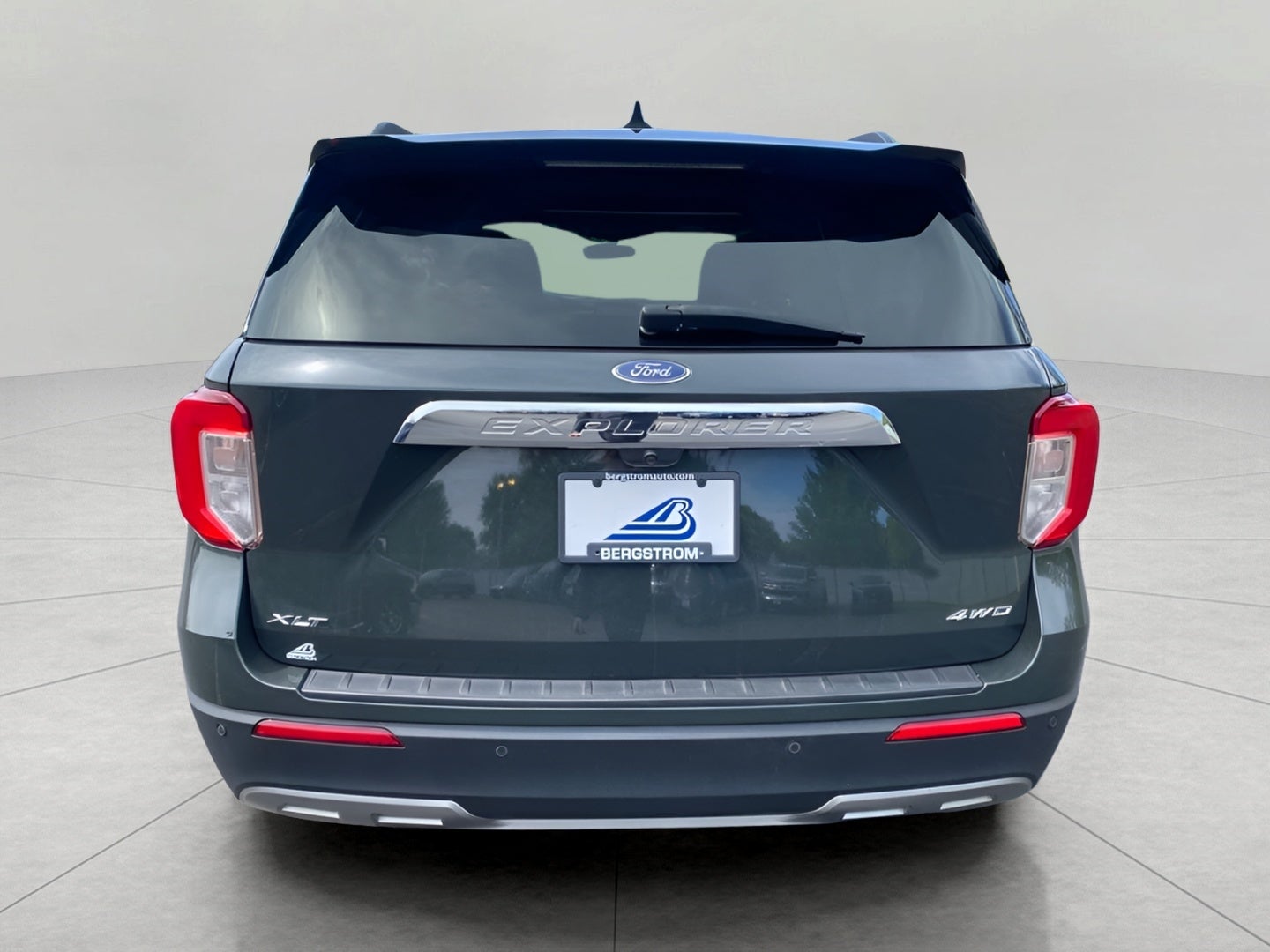 2023 Ford Explorer XLT 4WD