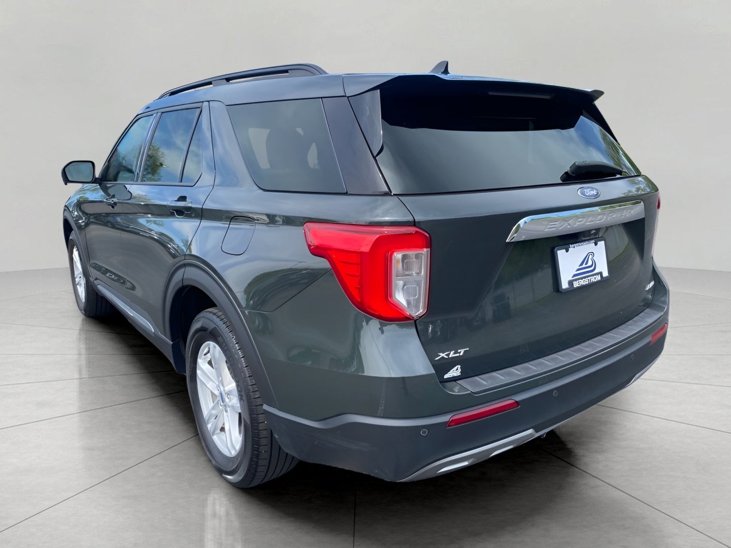 2023 Ford Explorer XLT 4WD
