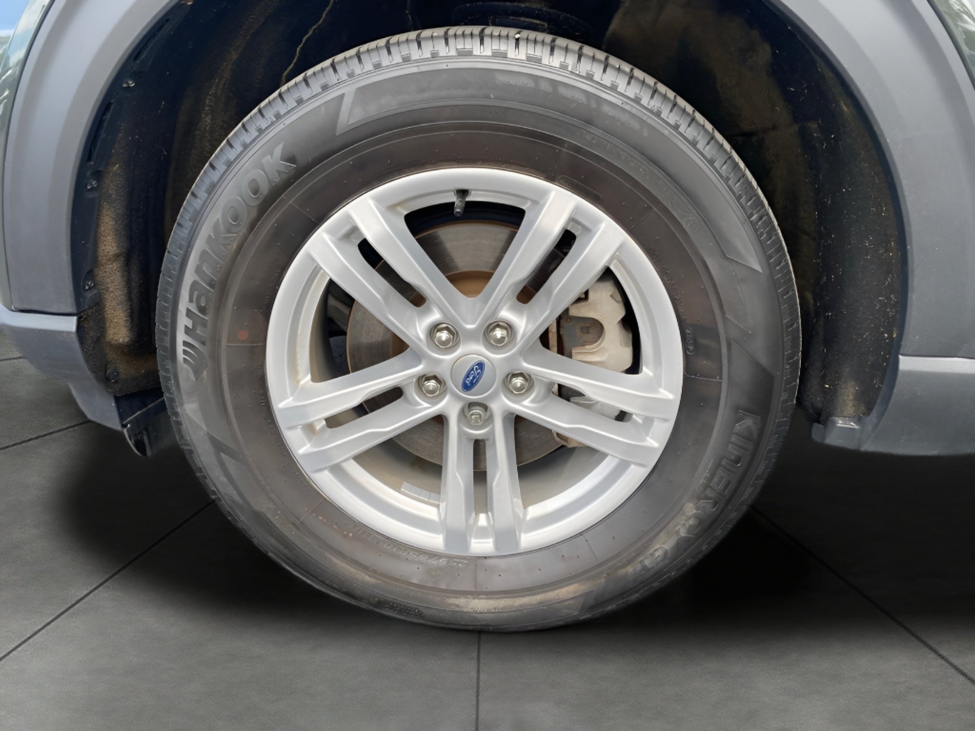 2023 Ford Explorer XLT 4WD