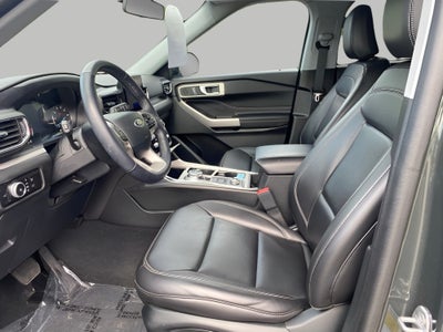 2023 Ford Explorer XLT 4WD