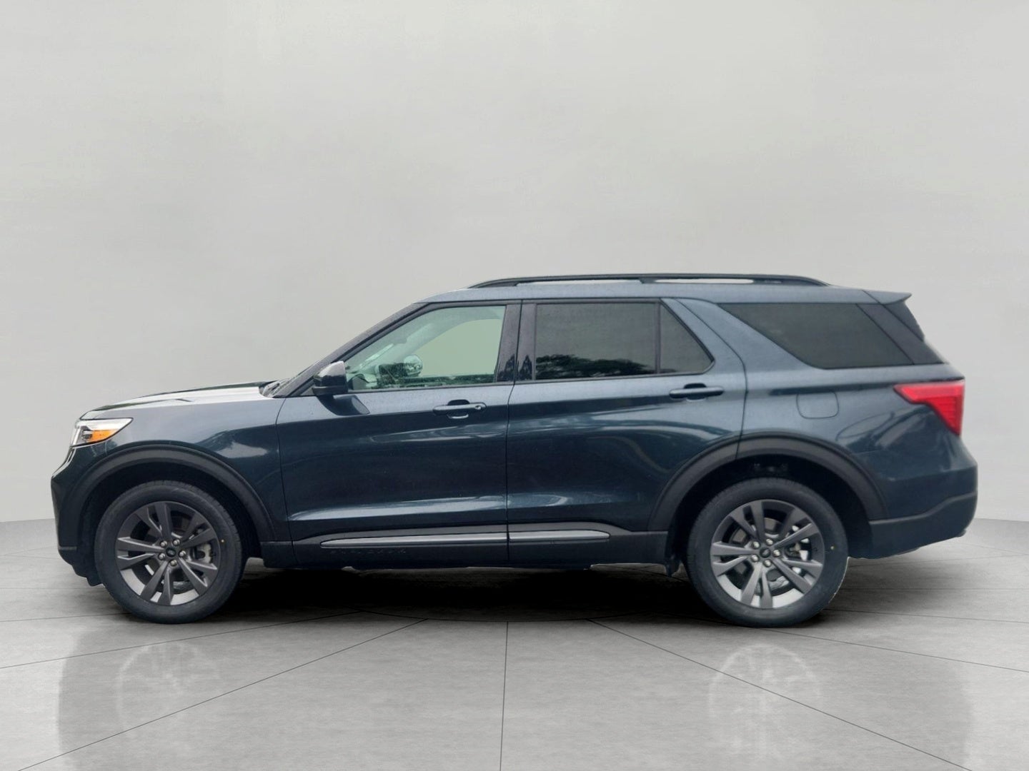 2023 Ford Explorer XLT 4WD