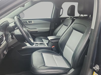 2023 Ford Explorer XLT 4WD
