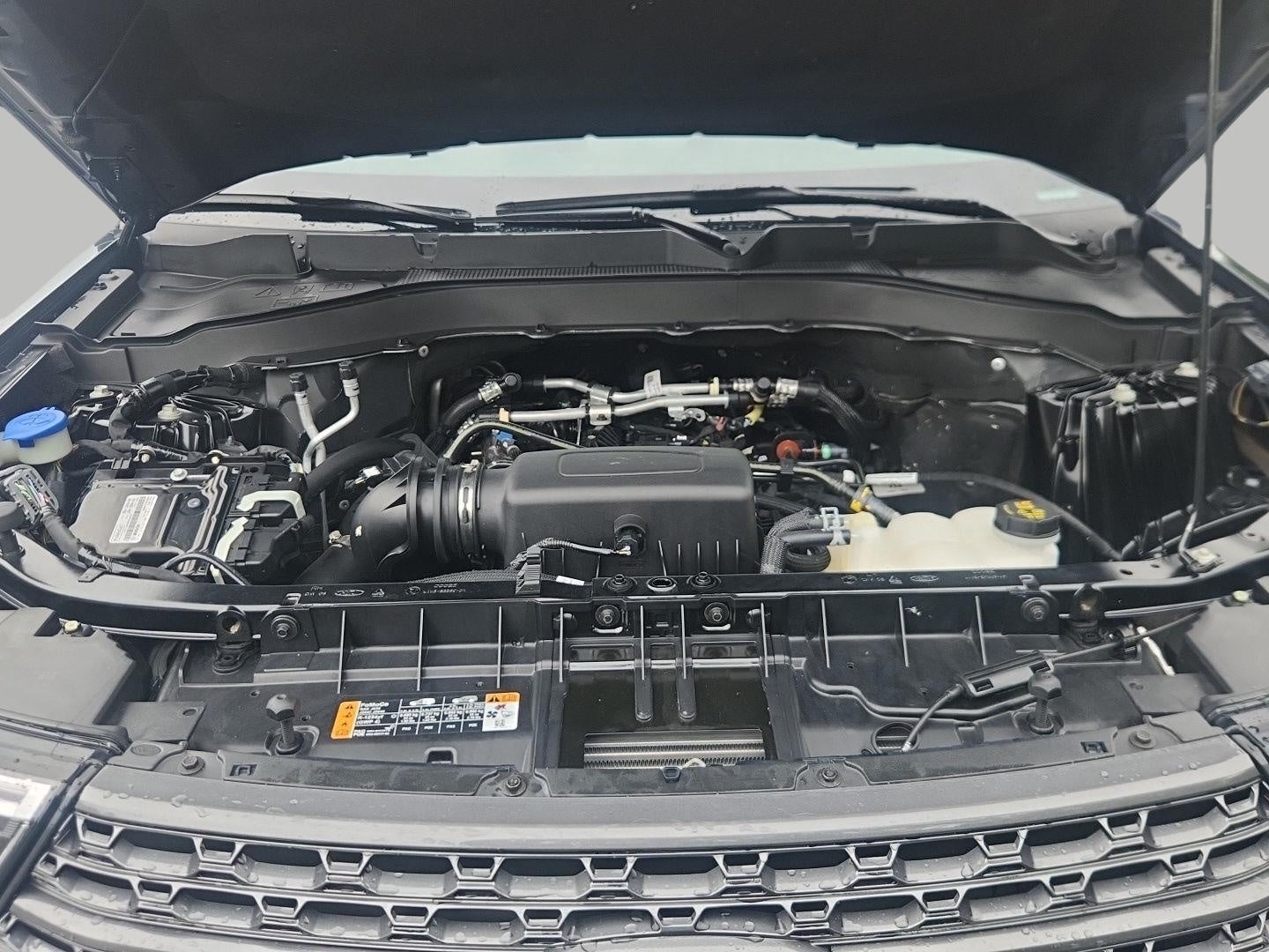 2023 Ford Explorer XLT 4WD