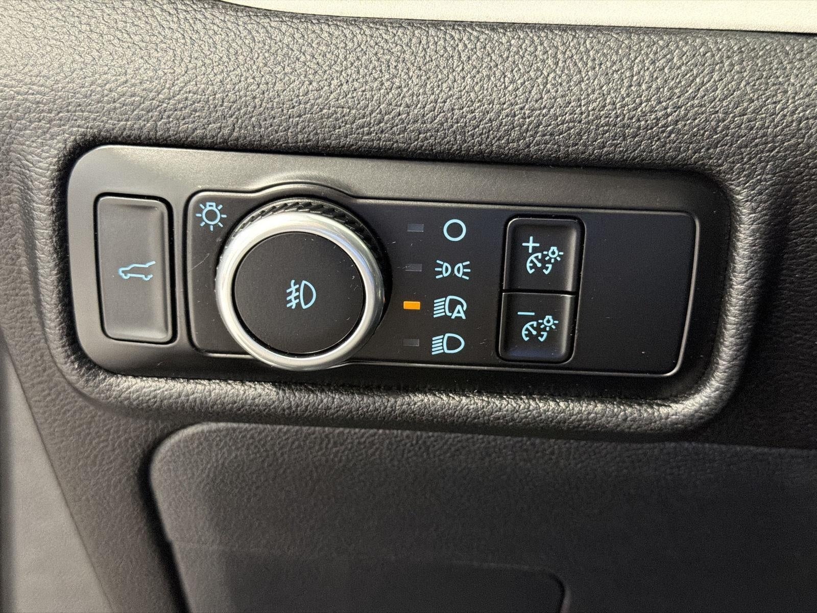 2024 Ford Explorer XLT 4WD