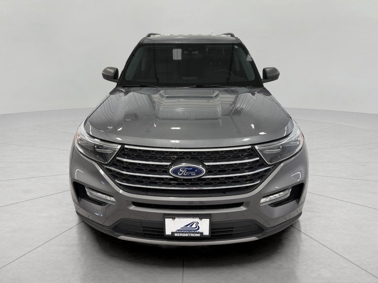 2024 Ford Explorer XLT 4WD