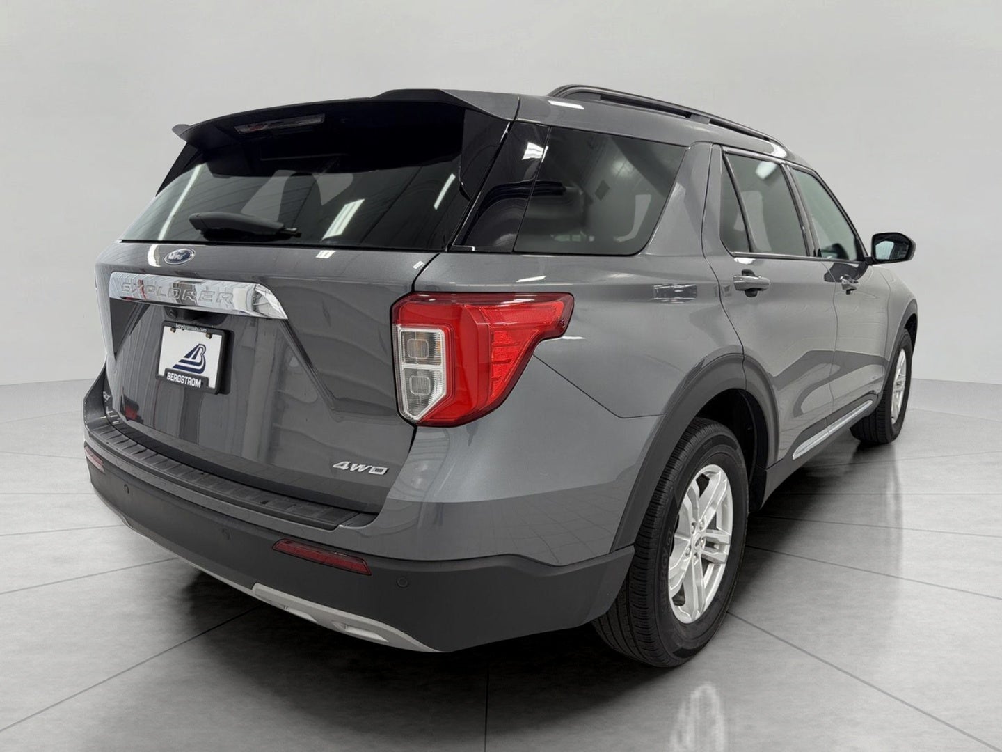 2024 Ford Explorer XLT 4WD