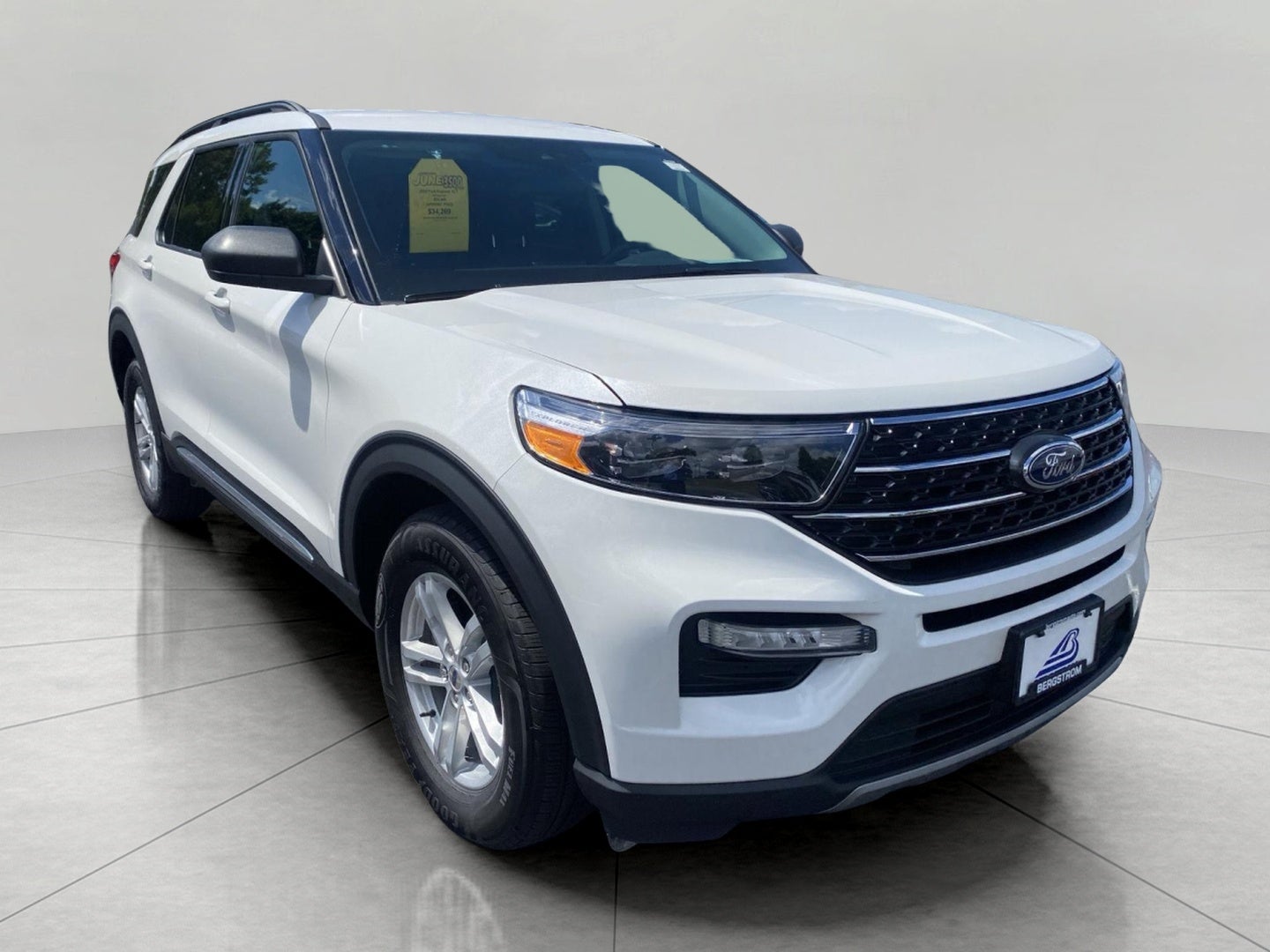 2024 Ford Explorer XLT 4WD