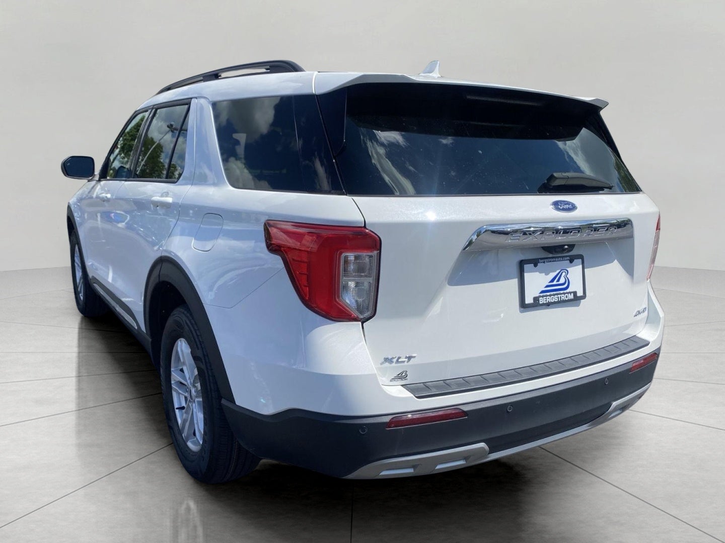 2024 Ford Explorer XLT 4WD