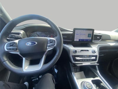 2024 Ford Explorer XLT 4WD