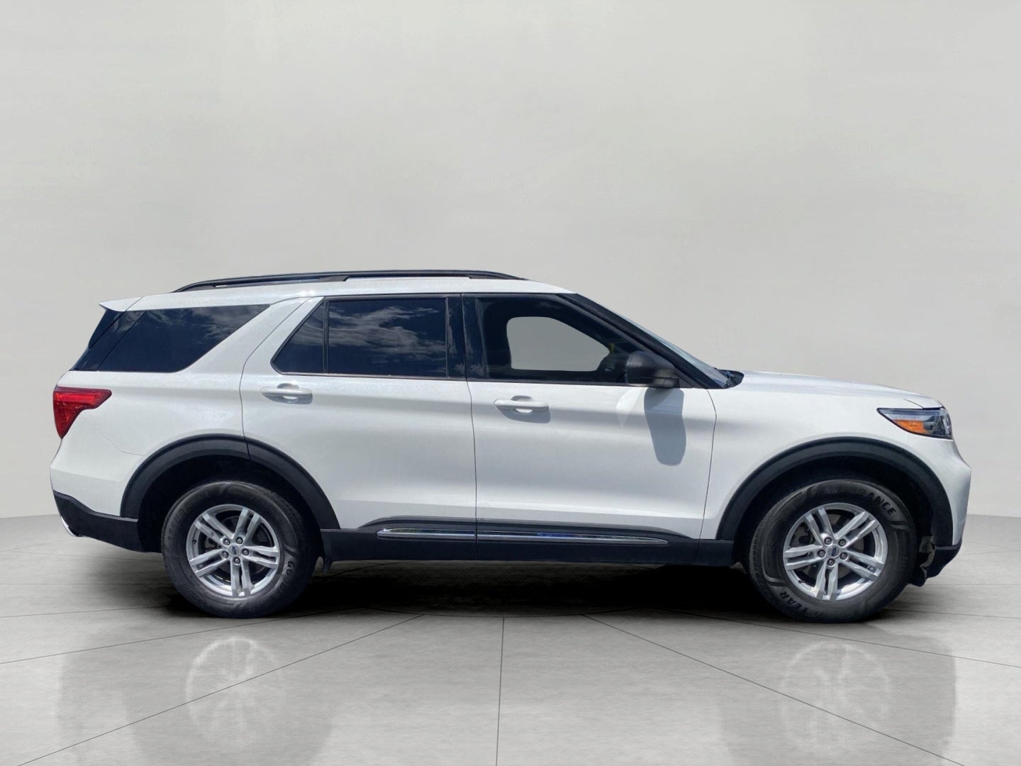 2024 Ford Explorer XLT 4WD