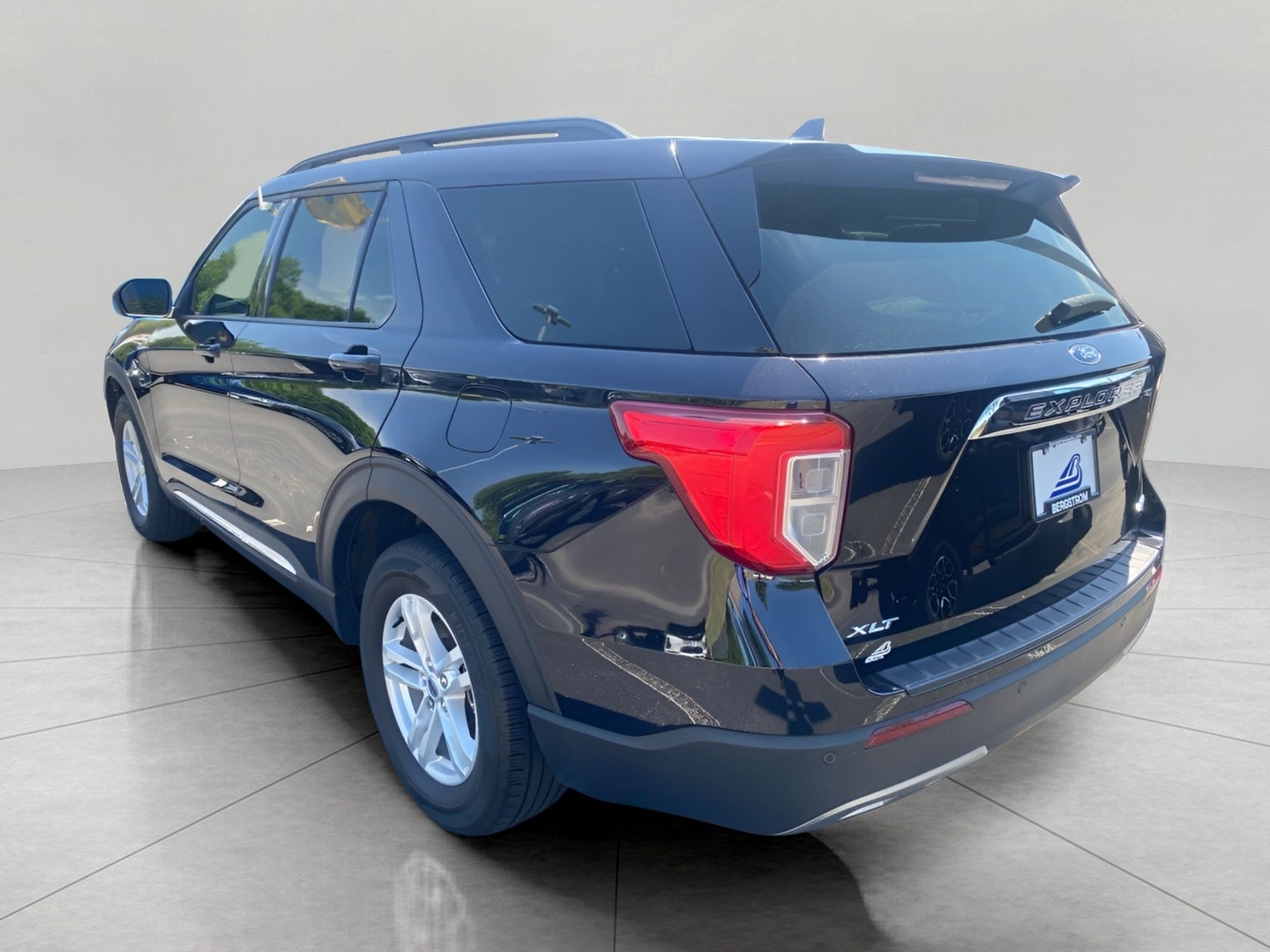 2024 Ford Explorer XLT 4WD